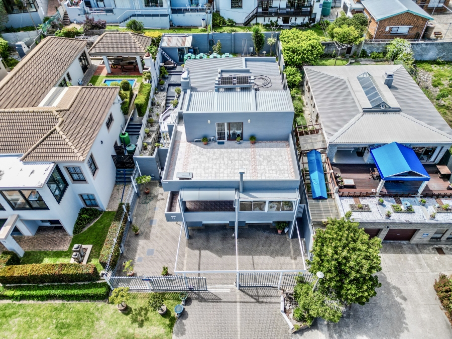 4 Bedroom Property for Sale in Onrus Western Cape